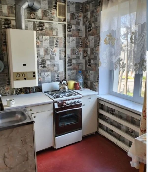 Продаётся 1 к. кв. с газ. отоплением на Сухачевке (Таромское)