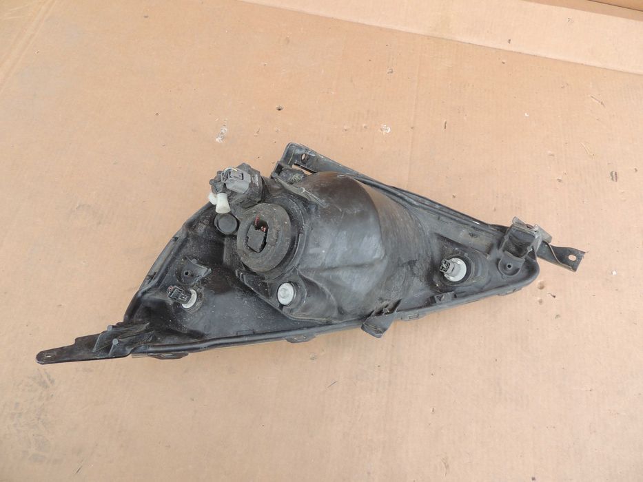 Lampa przednia prawa europejska Honda Jazz II 2 02,03,04,05,06,07,08