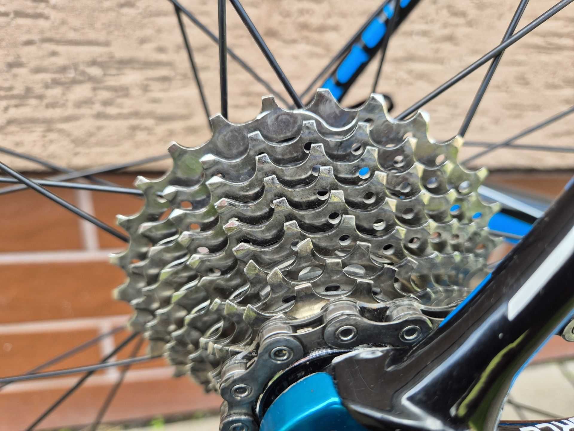 Cube Agree carbon 62cm Shimano 105 R5800