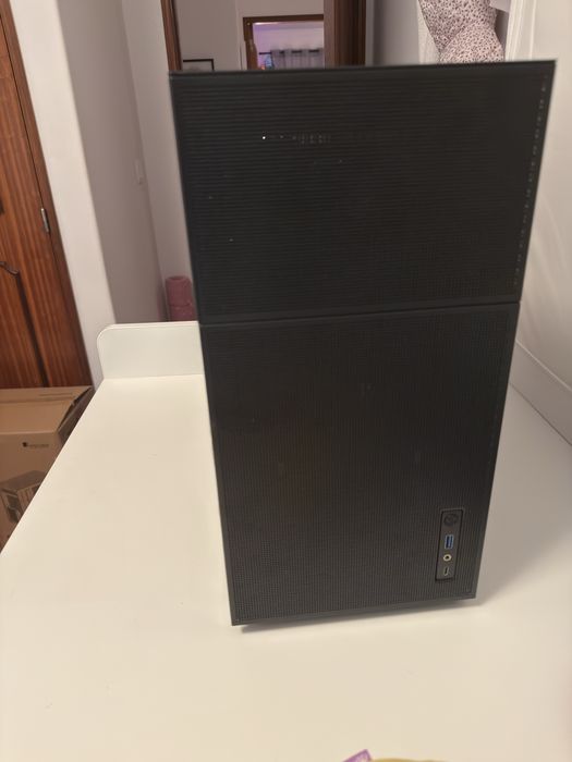 Caixa Jonsbo D41 + MSI MAG A650BN