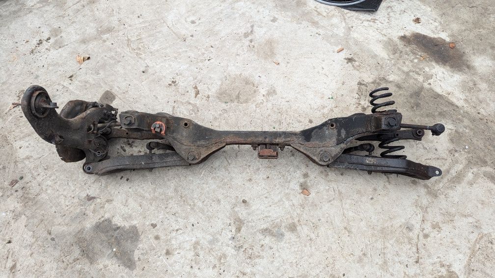 Задня балка hyundai i30 2 хетчбек