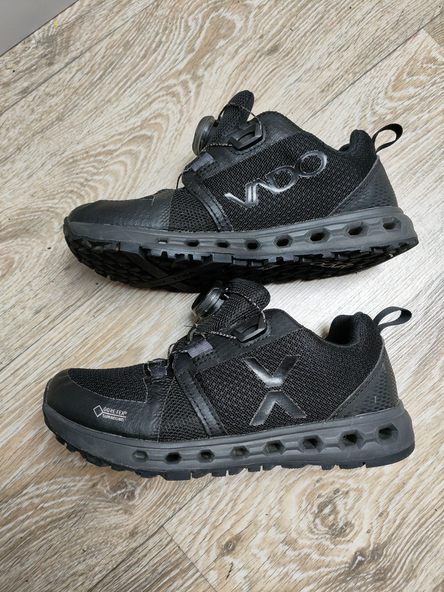 Adidasy sneakersy Vado GTX R BOA 35 trekingi dziecięce chłopięce