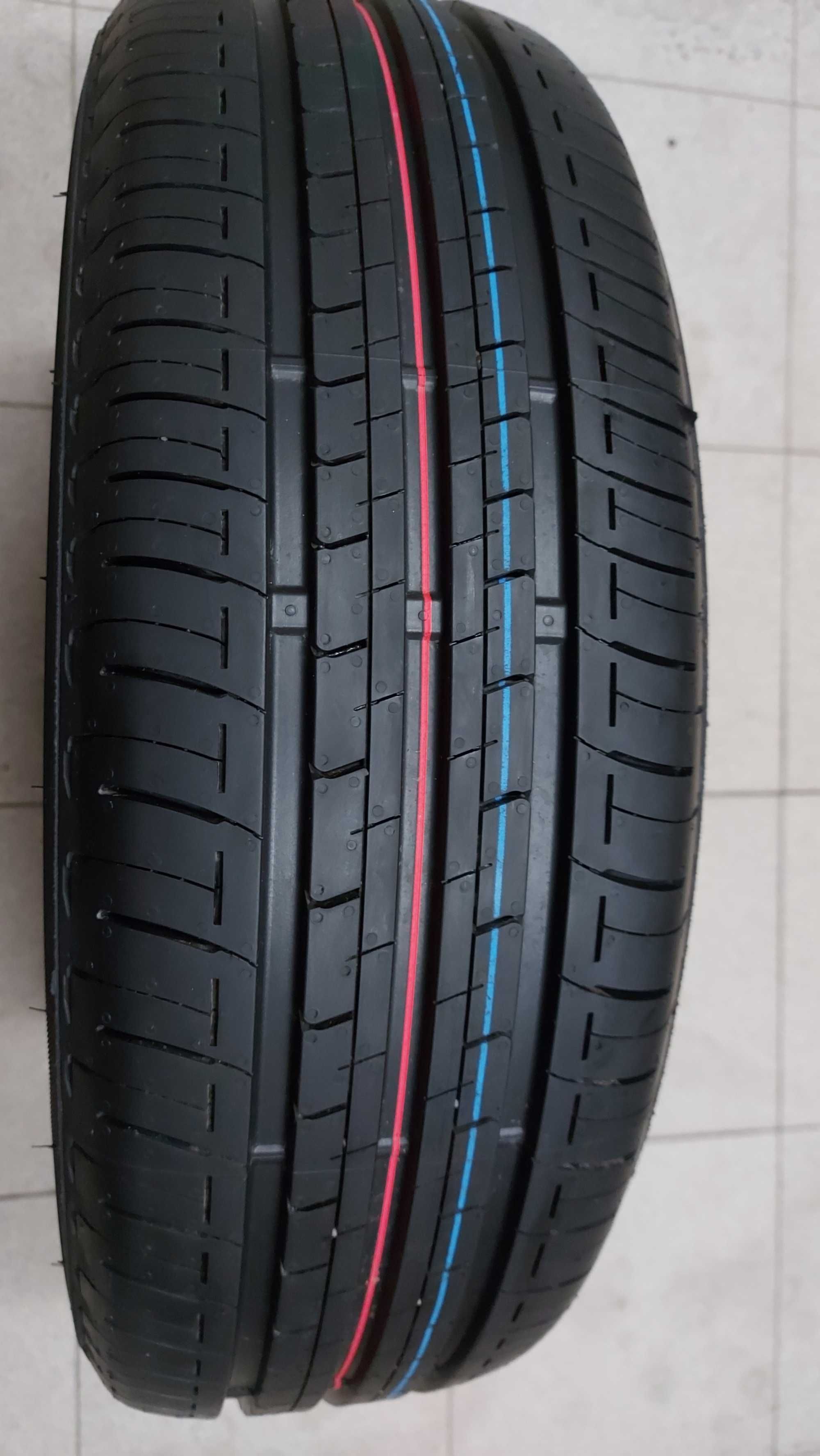 Opony 185/65R15 felgi kołpaki oryginalne do Toyota Yaris IV