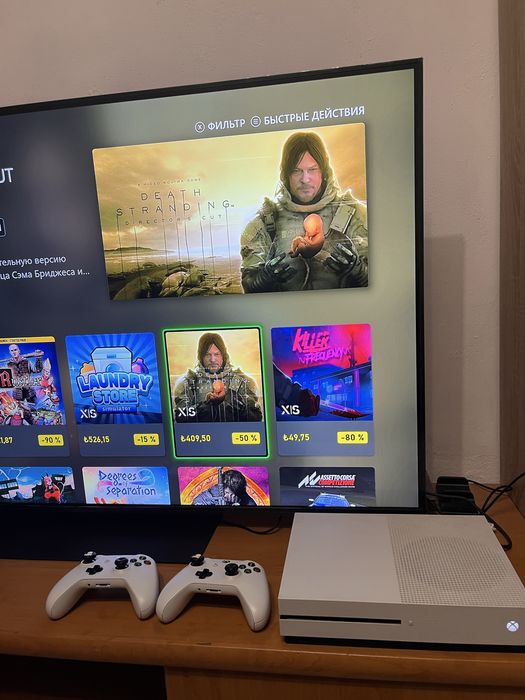 Xbox One S 500gb + 2 геймпади + 2 акумулятора і 2 гри