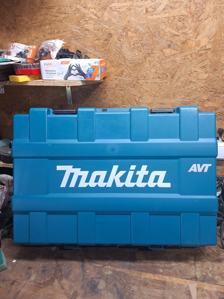 Młot udarowy Makita HR 5212c
