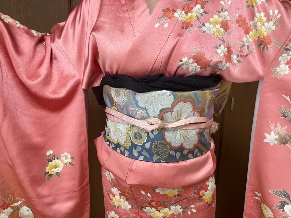 Japońskie kimono furisode + pas obi + sznur obijime + obiage