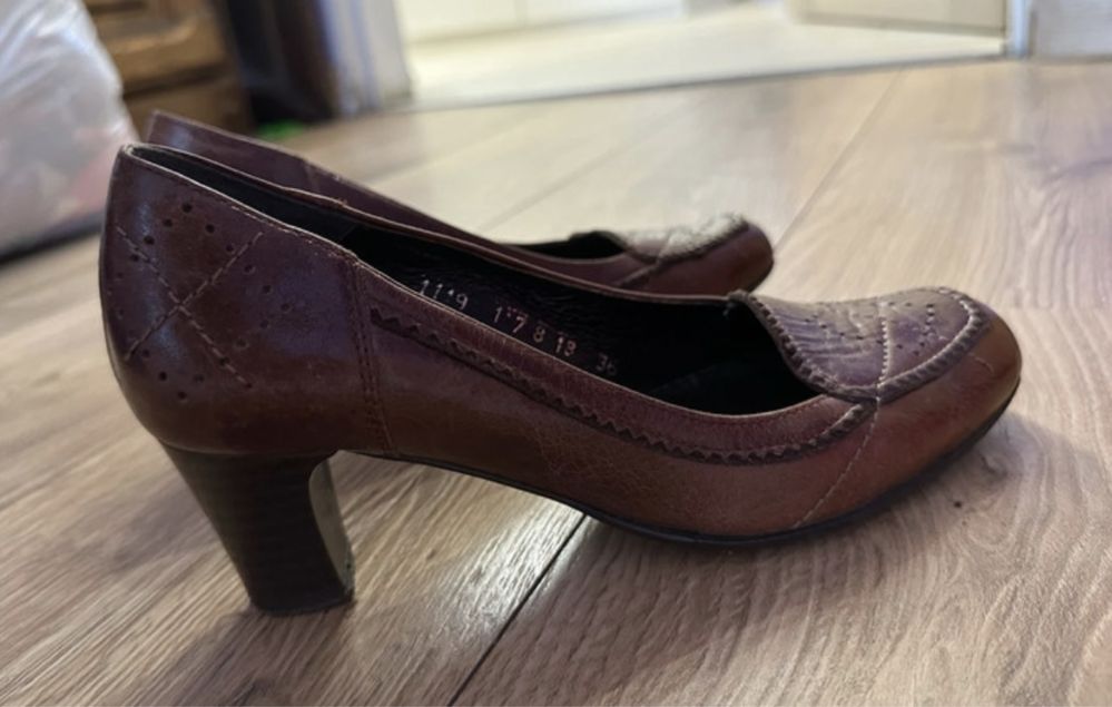 Skórzane brązowe buty rozm.36