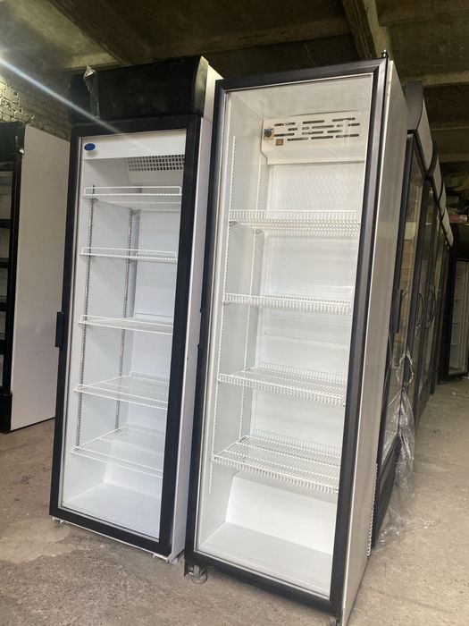 Холодильна вітрина Холодильний шкаф Барний холодильник Ларь морозилка
