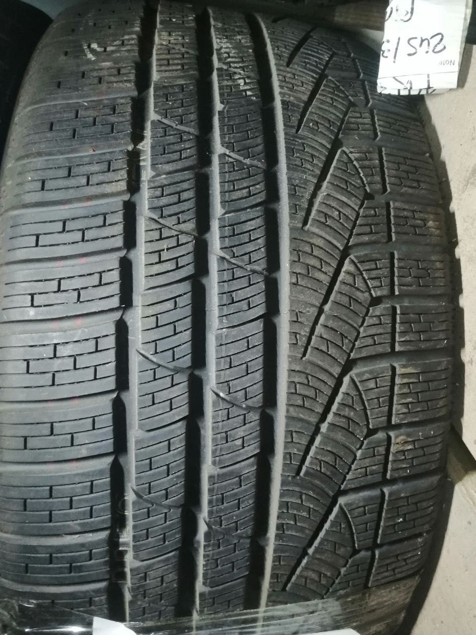 Шина зимова одиночка запаска R19 275 35 Pirelli Sottozero Склад