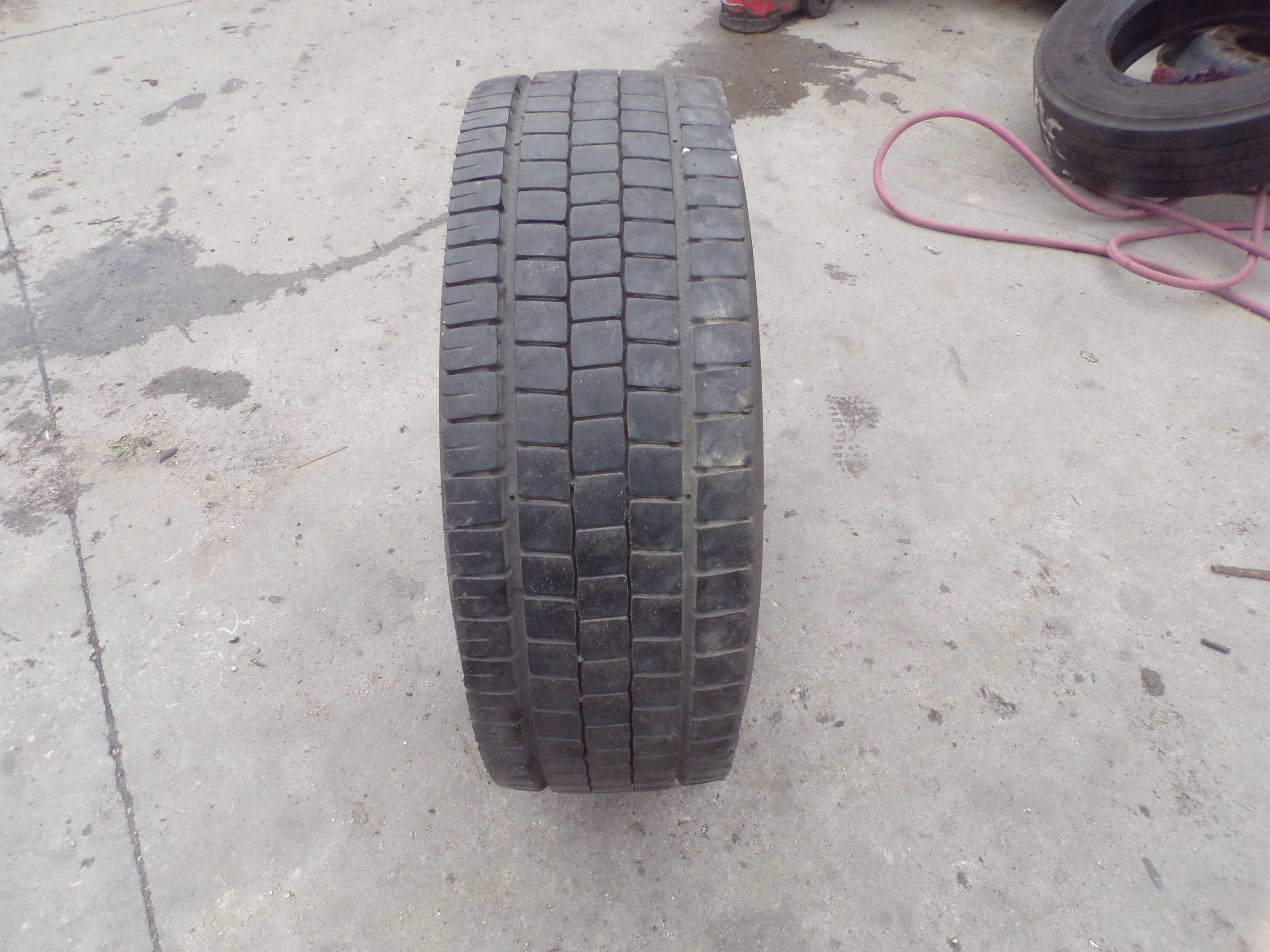 opona 265/70R17.5 Dunlop SP 444 (540 netto)