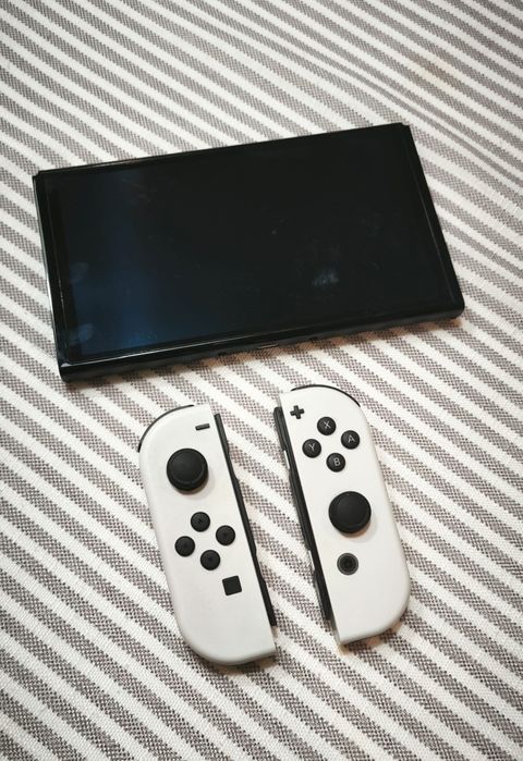 Nintendo Switch Oled + Bolsa