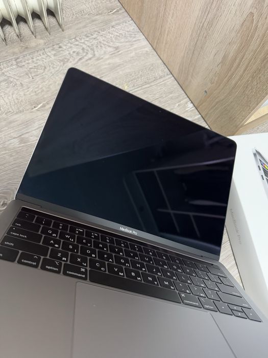 macbook pro 13 (2019) тач бар Touch bar офіційний ідеал