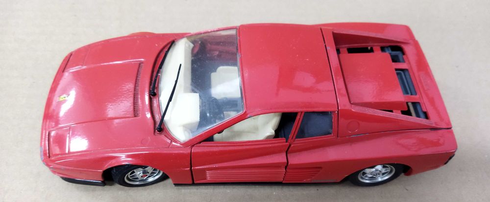 Miniaturas Burago. Escala 1/24