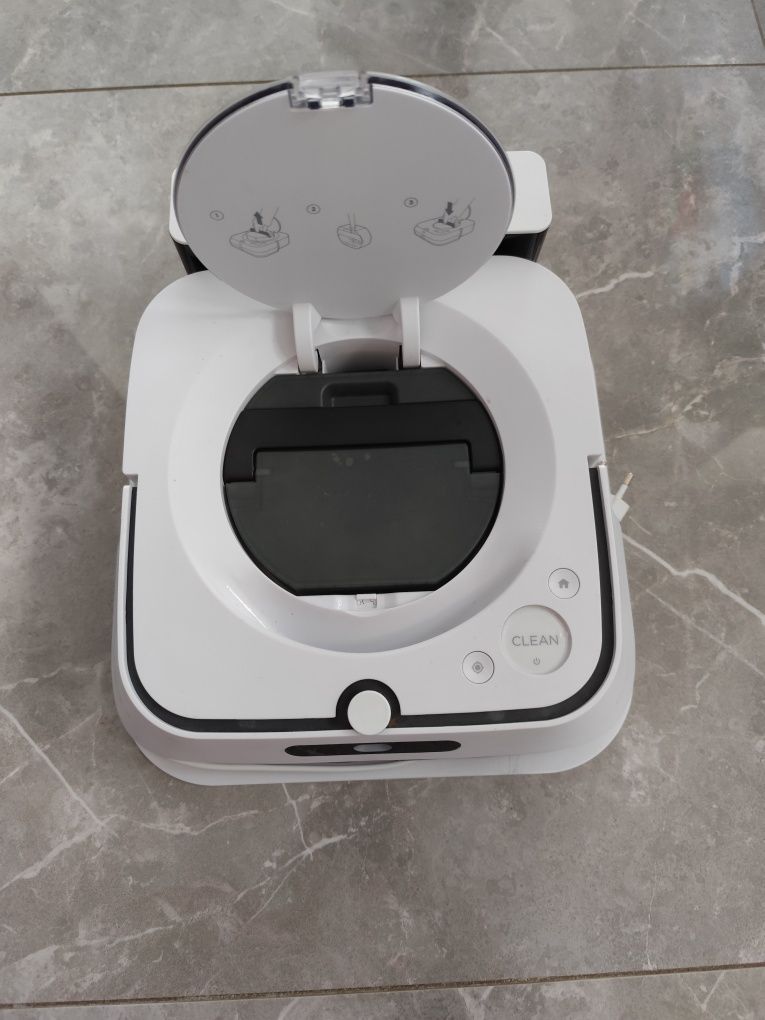 Robot Mopujący iRobot Braava jet m6