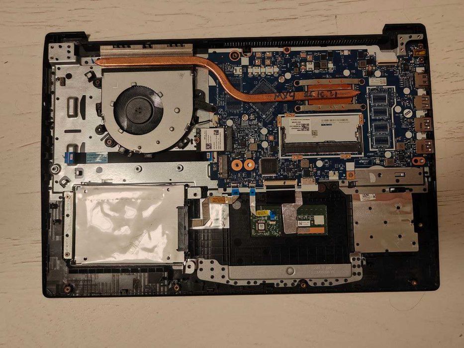 Lenovo ideapad S145 топкейс з клавіатурою