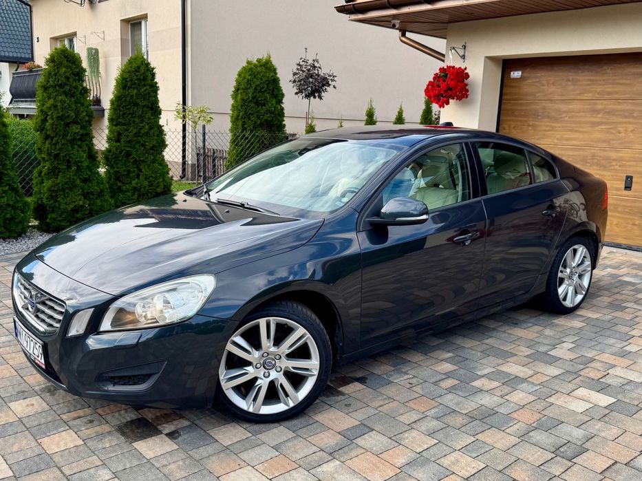 Volvo S60 2.0T 203KM T5 Manualna skrzynia biegów Nawigacja Alu 18