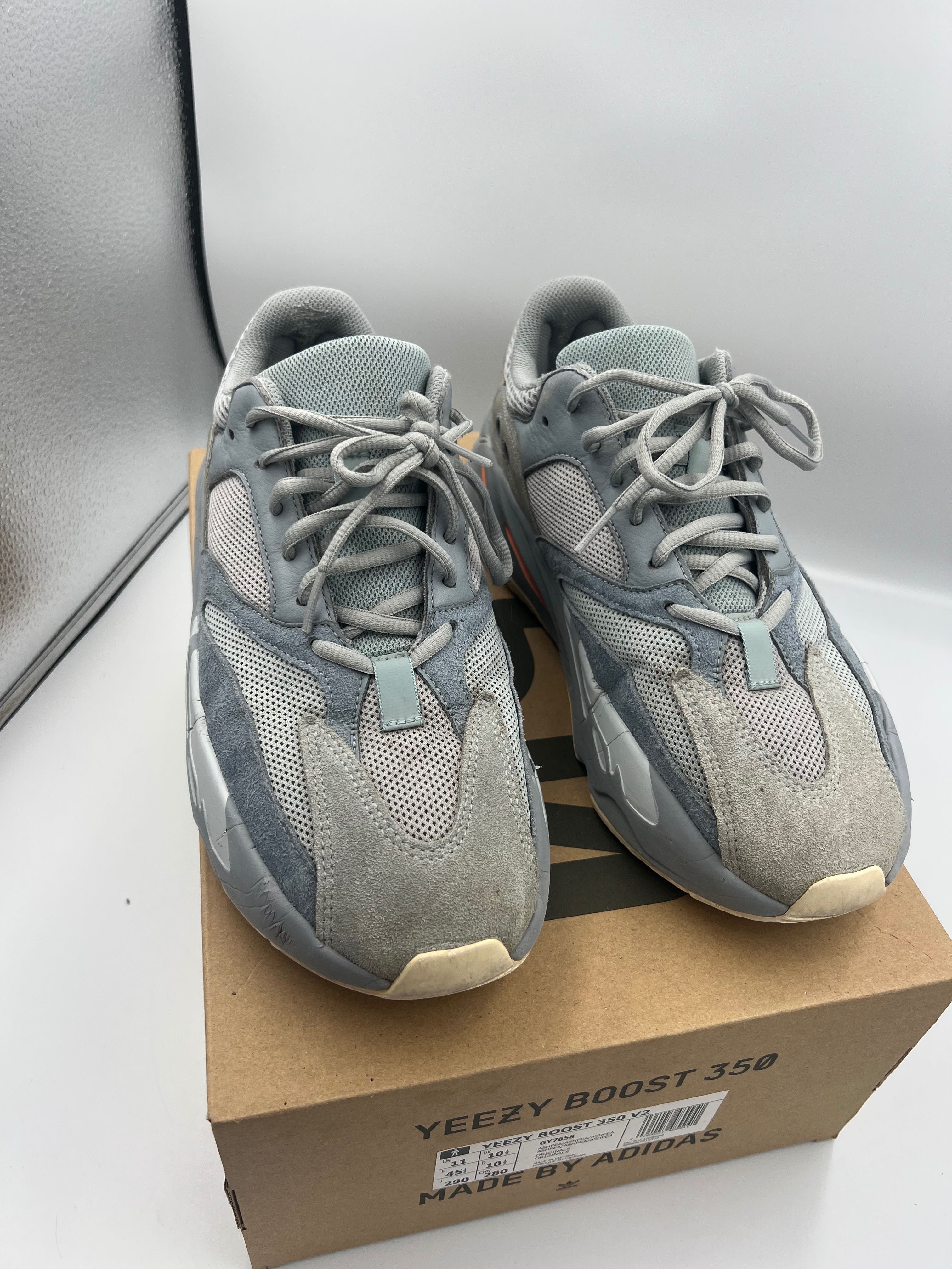 yeezy 700 boost inertia