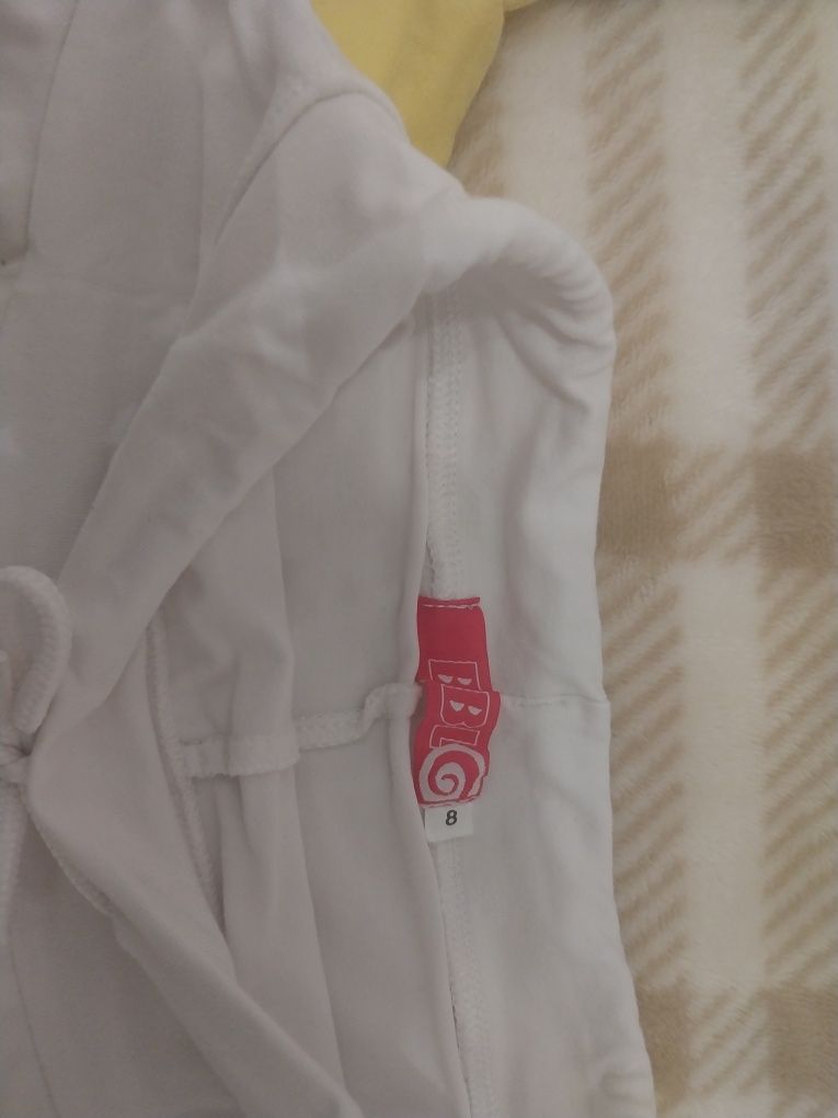 Roupa criança em bom estado