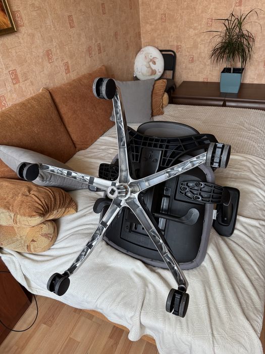 Кресло компьютерное офисное эргономическое ортопедическое очень удобно