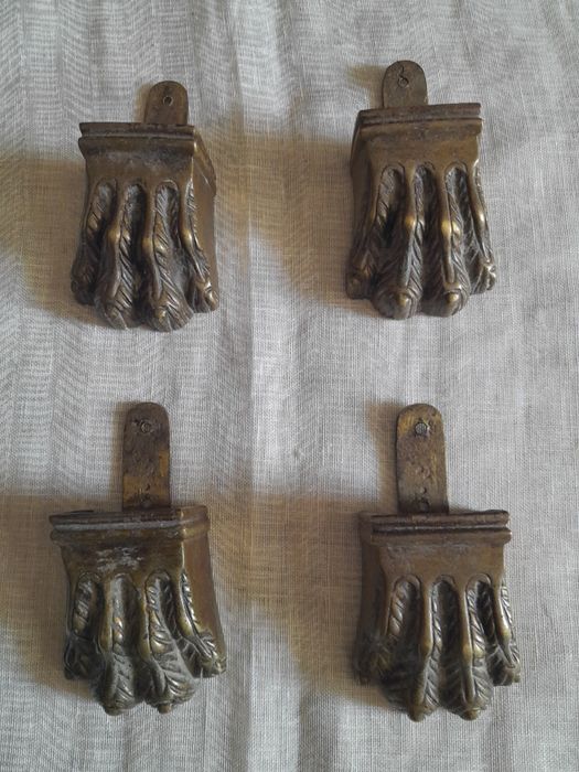 4 pés em metal para mesa