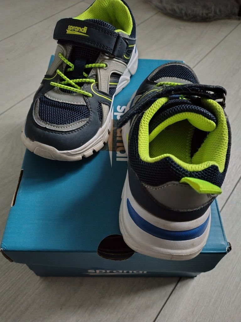 Adidasy sprandi 30 ideał jak nowe