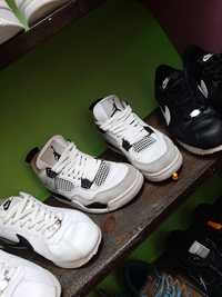 Кросівки 40.5р.25.5см. Nike Jordan Retro 4