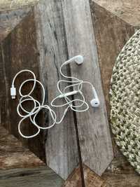 Дротові навушники Apple