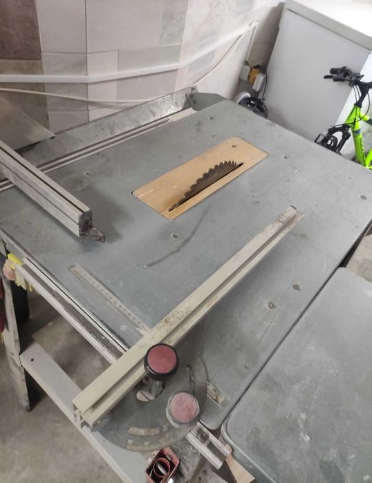 Serra de bancada de Metabo