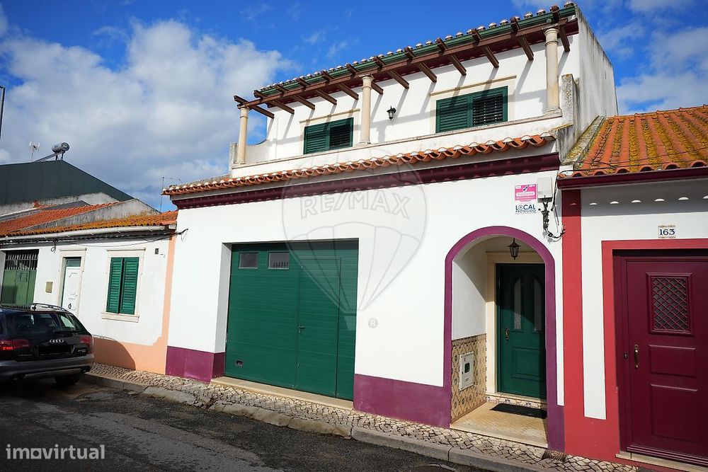 Moradia T5 para venda