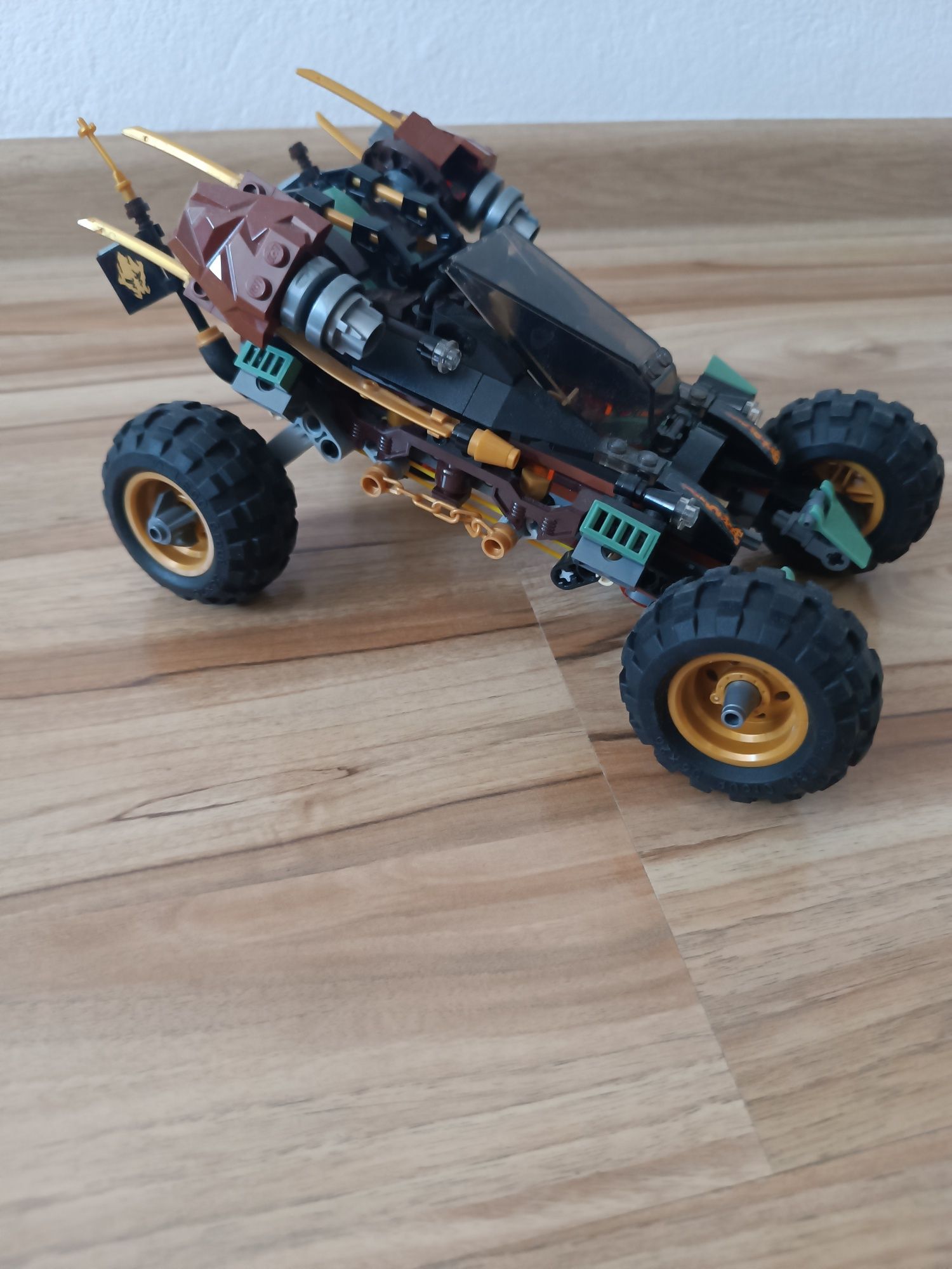 Lego Ninjago 70589 - pogromca skał