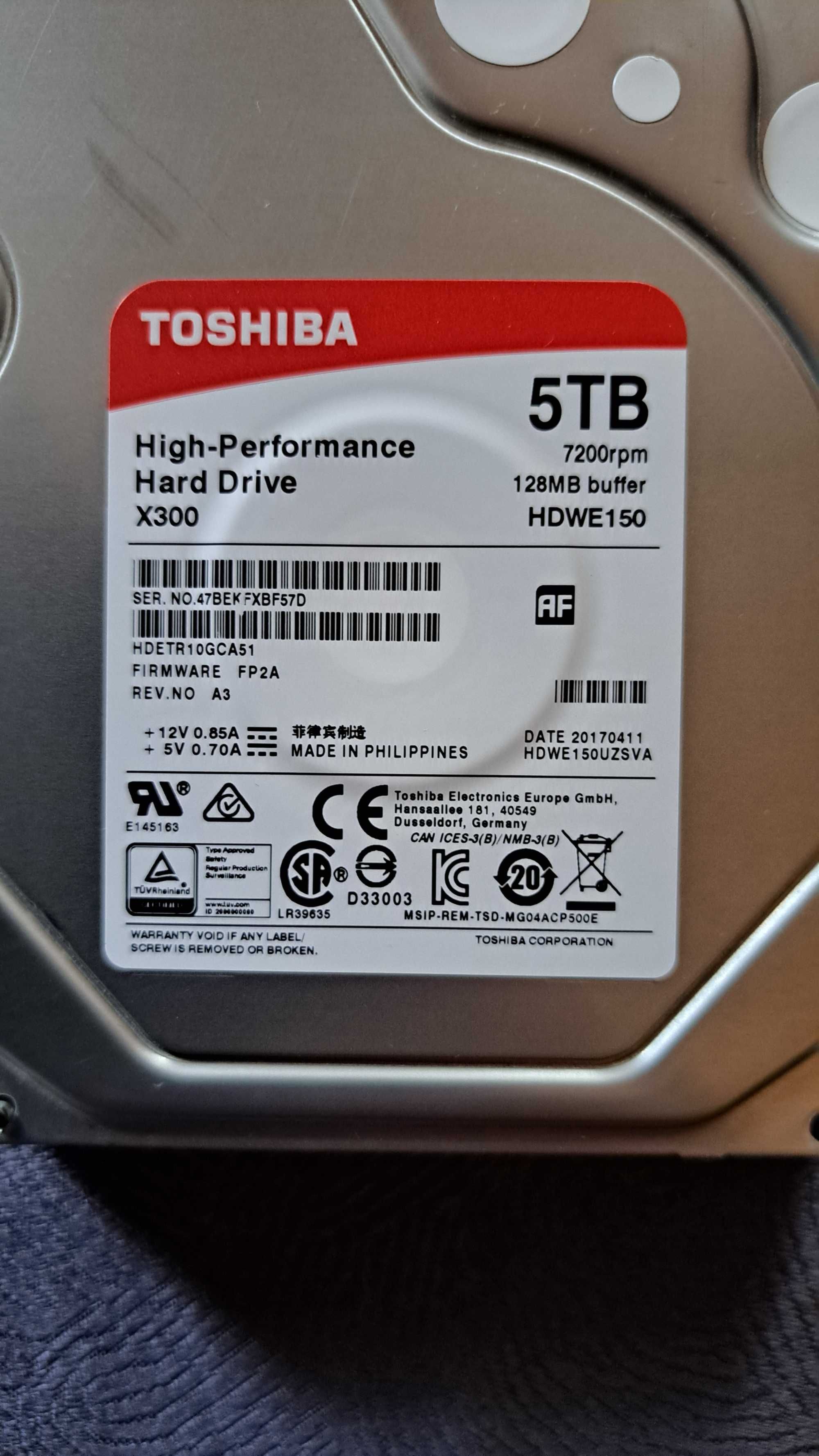 Disco 5tb SATA III TOSHIBA X300  alto desempenho -HDWE150, 3,5"