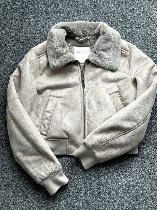 Бомбер Hollister