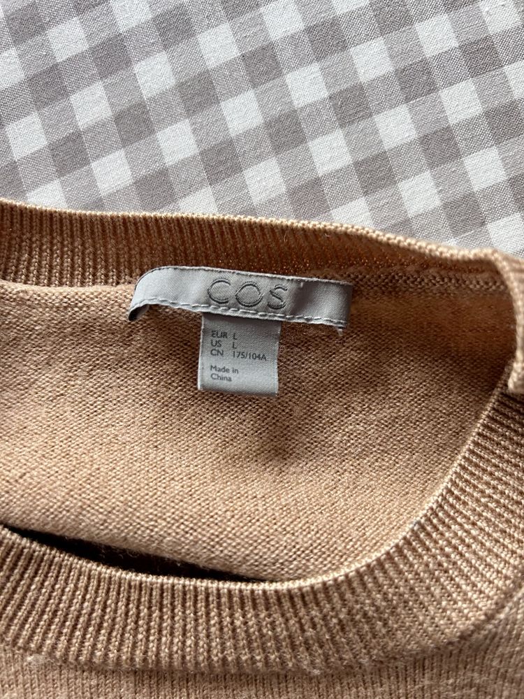 Wełniany brązowy sweter COS rozmiar L/40