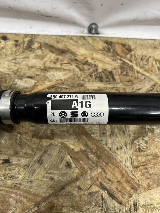 Полуось передня привод привід Audi Q5 \ A6 C7 \ A7 приводний вал