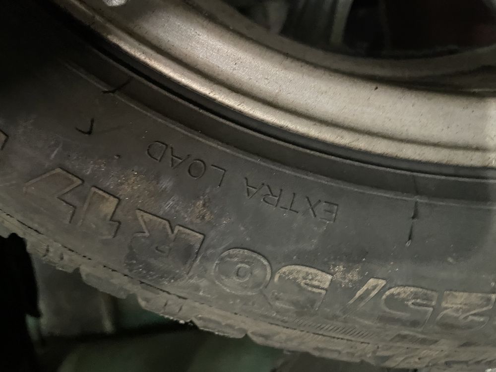 Зимова резина, strial winter 225/50r17