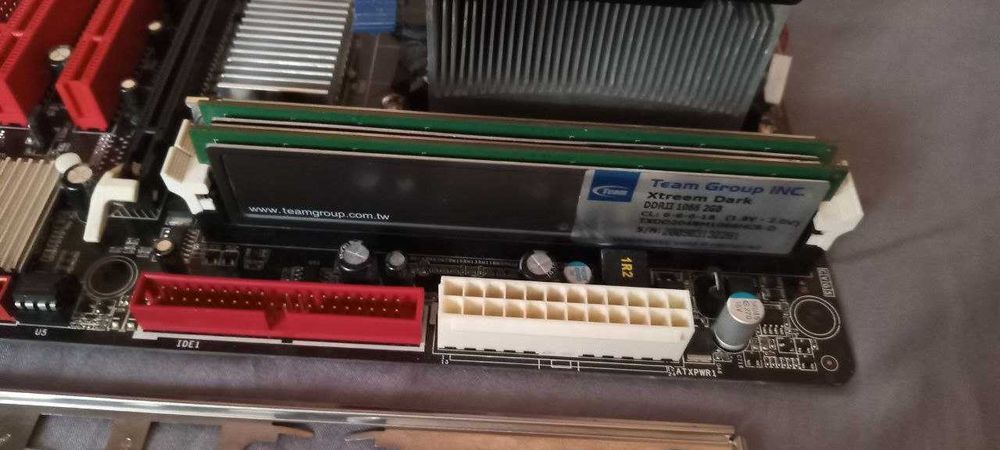 Недорогой комплект Phenom X4 9650