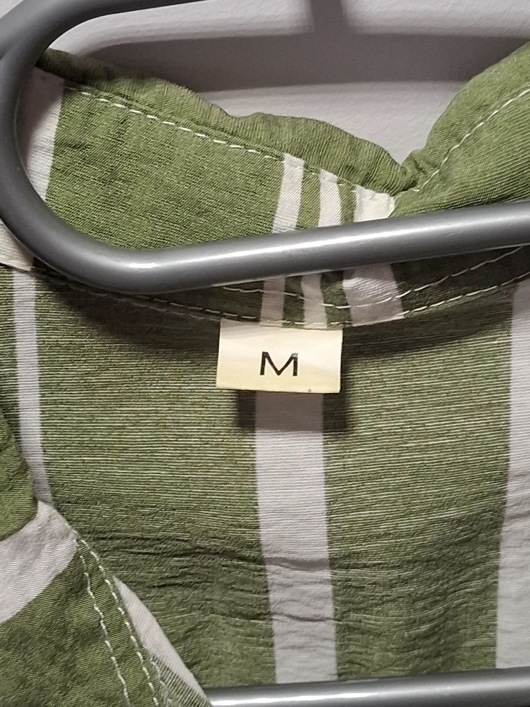 Męska zielona koszula z krótkim rękawem w paski M