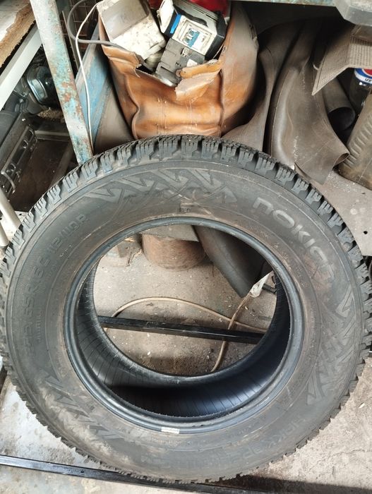 Одна зимова шина Nokian 225/65/16c