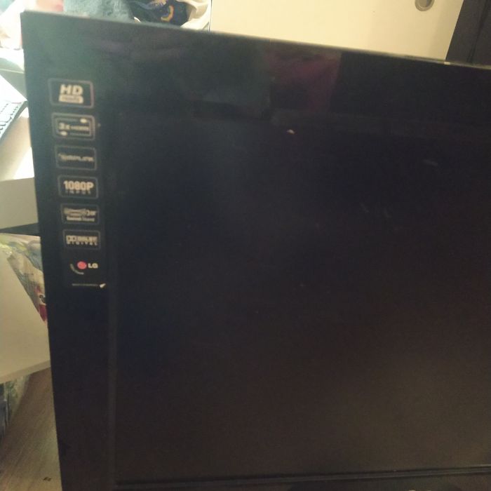 Lg 32 całe sprawny z pilotem