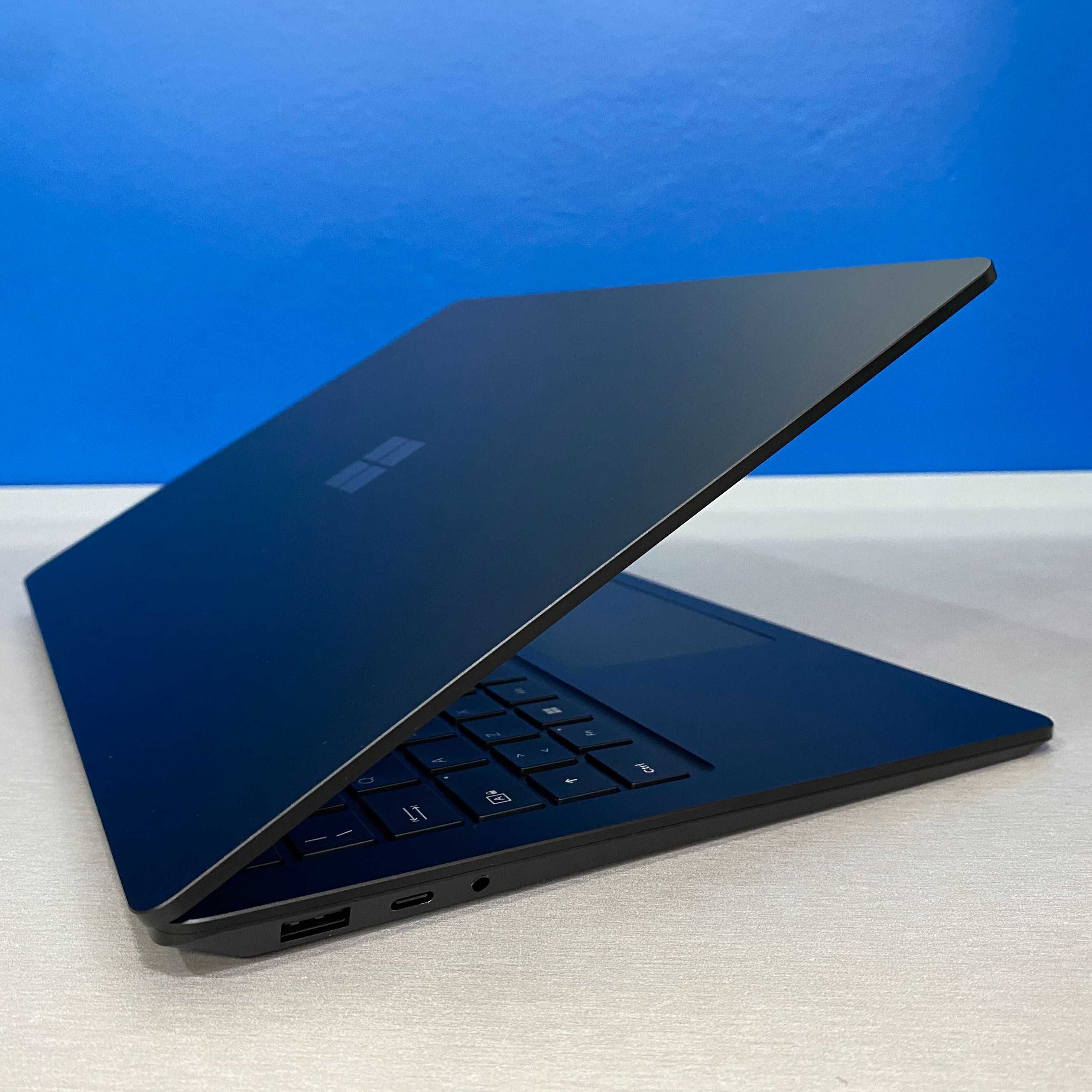 Microsoft Surface Laptop 5 - 13.5" Touch (i5-1235U/8GB/512GB SSD)
