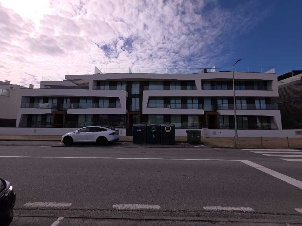 O próprio vende na Costa Nova  Apart. T3+1 duplex c/ vista  Mar e Ria