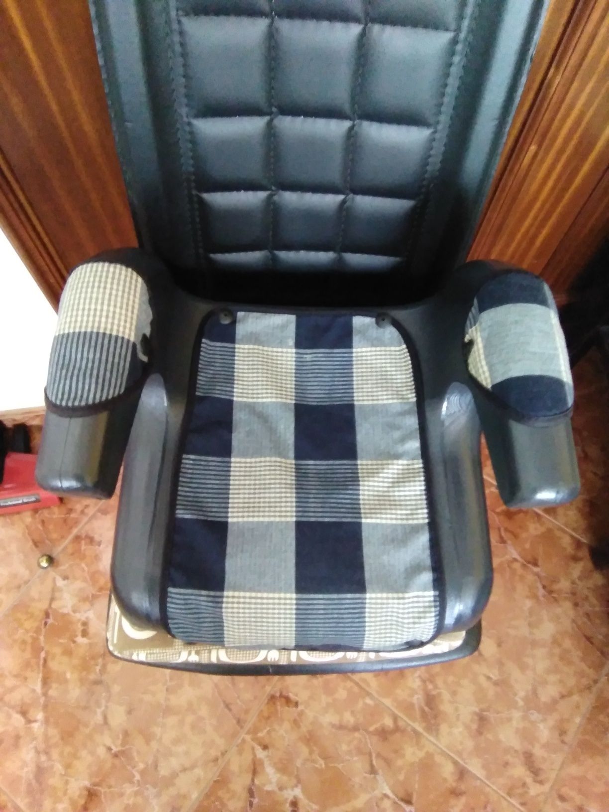 Banco elevatório cadeirinha, acento auto. 15-36Kg. Carro carrinha casa