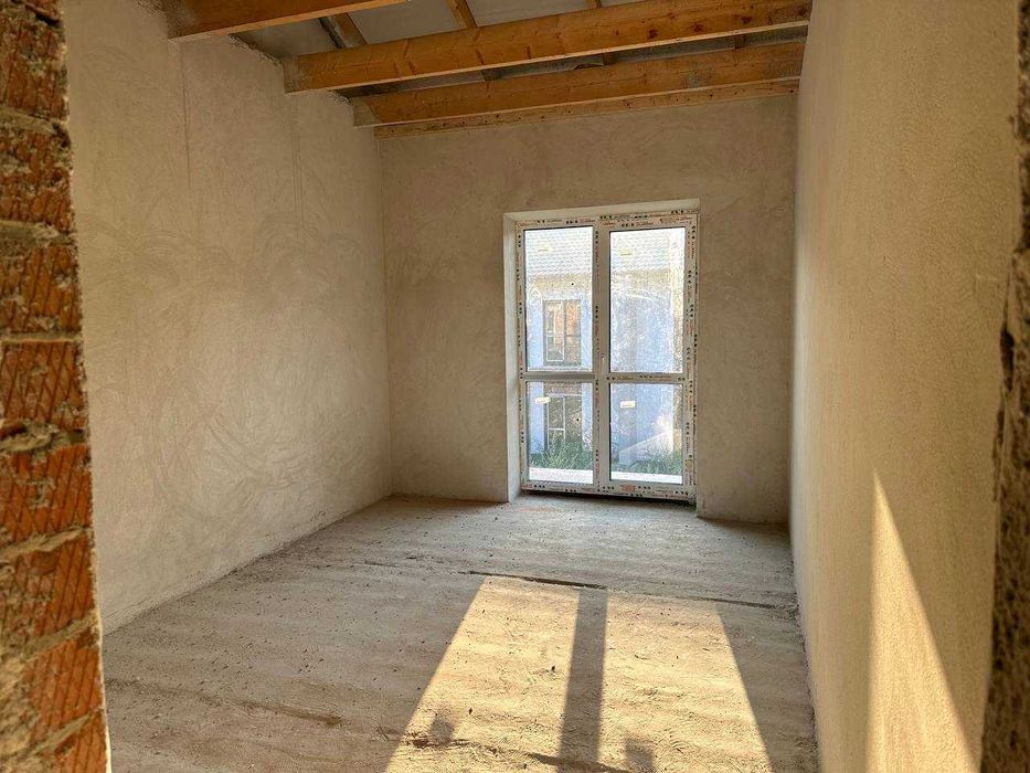 Таунхаус з гаражем, ділянкою, 135 м² + 3-тій поверх!