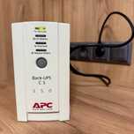 APC Back-UPS CS 350 Zasilacz awaryjny