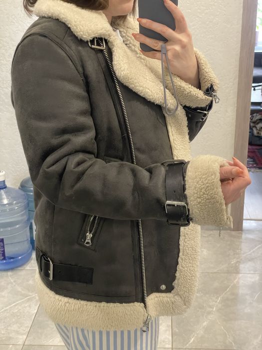 Сіра дублянка Bershka