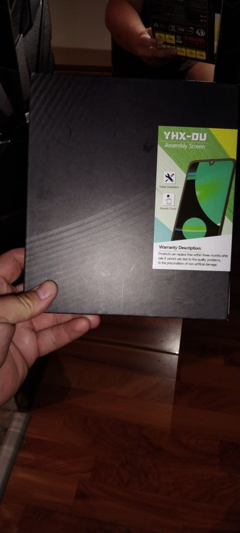 Wyświetlacz z ramką do Samsung Galaxy A20E