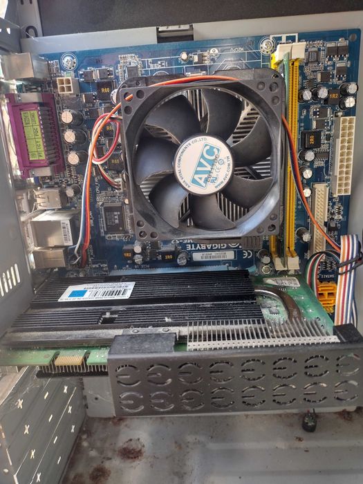 PC Asus M4N68T AMD Athlon II X4 GTS250 E-Green 1024M RAM 2GB