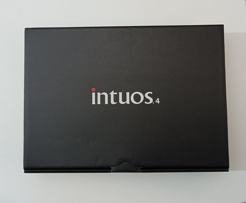 Графічний планшет Wacom Intuos 4s
