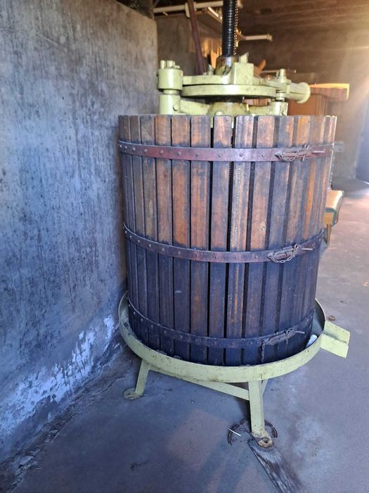 Prensa de esmagar uvas