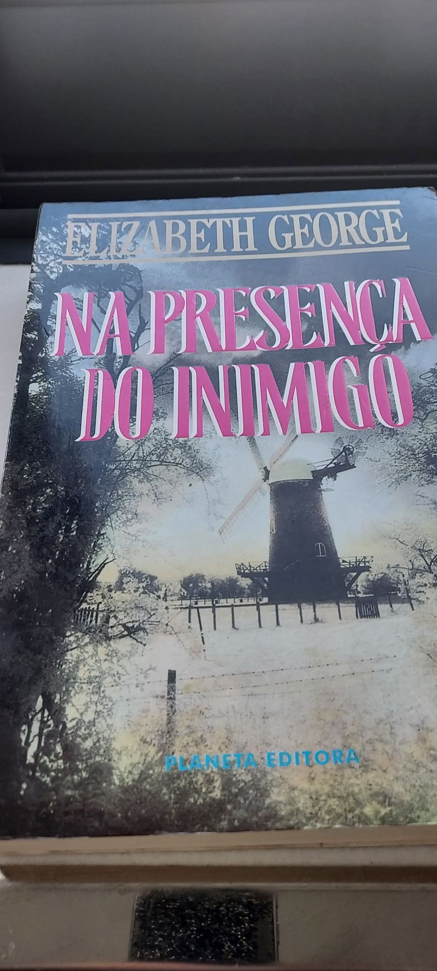 Livro/ romance em bom estado